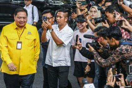 Ketua Umum Partai Golkar Airlangga Hartarto mengatakan pasangan capres dan cawapres Prabowo Subianto-Gibran Rakabuming Raka merupakan bakal pasangan yang tepat untuk membawa kemajuan bagi Indonesia.