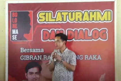 Ketua DPP PDIP Ahmad Basarah menilai Wali Kota Solo Gibran Rakabuming Raka telah melakukan pembangkangan konstitusi setelah memutuskan menjadi cawapres Prabowo Subianto di Pilpres 2024. Sudah berani ungkapkan perasaan?