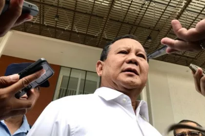 Menteri Pertahanan (Menhan), Prabowo Subianto, mengungkapkan bahwa Pemerintah Indonesia telah mempersiapkan kapal rumah sakit untuk siaga di perairan sekitar Gaza guna memberikan perawatan kepada pengungsi yang menjadi korban perang yang dalam tahap koordinasi.