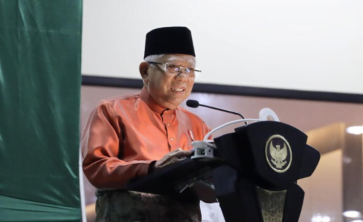 Wakil Presiden Ma'ruf Amin menunda pertemuan makan siang dengan tiga bakal calon wakil presiden yang dijadwalkan berlangsung di Istana Wakil Presiden, Jakarta, Senin (6/11), karena adanya agenda kenegaraan.