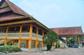 Museum Sang Nila Utama, Riau menyimpan aura mistis atau angker.