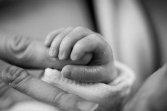 Fakta-fakta Ibu Live TikTok saat Bayi Kejang hingga Meninggal Dunia
