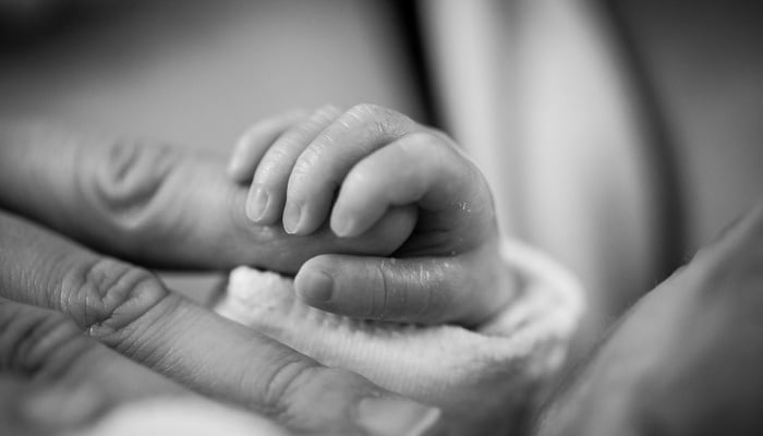 Fakta-fakta Ibu Live TikTok saat Bayi Kejang hingga Meninggal Dunia
