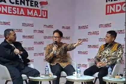 Menteri Kesehatan Budi Gunadi Sadikin menyiapkan langkah optimis menuju Indonesia Emas 2045 di sektor kesehatan berkualitas seperti pengadaan USG di seluruh puskesmas Indonesia akhir 2023