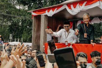 Calon Presiden Ganjar Pranowo menyatakan dirinya bersama Mahfud MD bakal menerapkan sistem Satu Data Indonesia bagi masyarakat melalui program kerja KTP Sakti (Foto: Instagram/ganjar_pranowo)