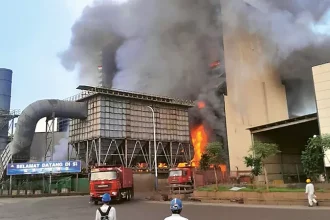 Komisi VII DPR RI Yulian Gunhar meminta agar perusahaan smelter PT Indonesia Tsingshan Stainless Steel (ITSS) menghentikan sementara operasional dalam mengolah nikel. (Foto: Jawa Pos)