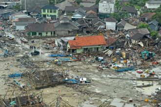 Mengenang kembali bencana alam terparah di Indonesia pada 26 Desember 2004 yakni tsunami Aceh, bahkan menjadi sorotan dunia. (Foto: BNPB/Ilustrasi)