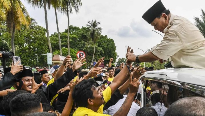 Fakta-fakta capres dan cawapres Prabowo-Gibran mendapat dukungan dari buruh rokok di Kudus, Jawa Tengah, yang yakin bawa kemajuan bagi Indonesia.