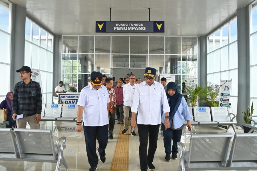 Menteri Perhubungan Budi Karya Sumadi menjelaskan konsep terminal modern dalam revitalisasi terminal memiliki tiga fungsi utama. (Foto: Kementerian Perhubungan)