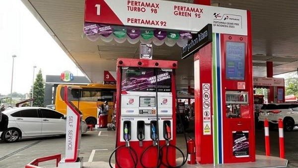 Ketua Komisi VII DPR RI Sugeng Suparwoto menyoroti terkait pergantian bahan bakar minyak (BBM) Pertalite ke Pertamax Green 92 yang diklaim lebih ramah lingkungan. (Foto: iNews)