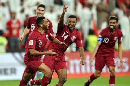 Qatar berkesempatan menjadi tuan rumah Piala Asia 2023 memiliki rekam kelam di pertandingan bergensi di kandang sendiri. (Foto: BBC)
