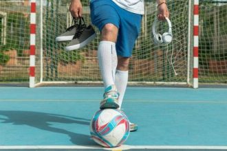 3 Bahan Utama Sepatu Futsal, Bikin Nyaman Tingkatkan Performa. (Foto: ilustrasi sepatu futsal/detik.com)