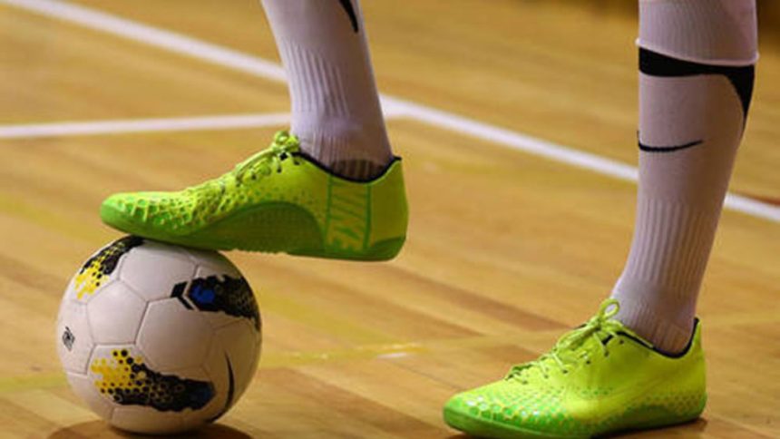 Merawat sepatu futsal bagian yang penting agar alas kaki khusus tersebut tetap nyaman saat digunakan, dan makin tahan lama. (Foto: shopee)