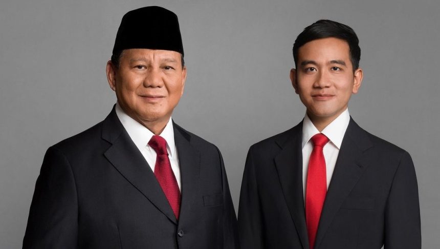 Tahun baru 2024, calon presiden (capres) nomor urut 2, Prabowo Subianto optimis Indonesia akan semakin damai sejahtera dan lebih maju dari tahun-tahun sebelumnya.