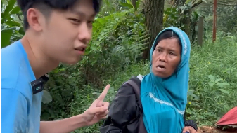 Fakta-fakta Baliah, seorang pengemis "Aa Kasihan Aa" di kawasan Gunung Salak, Kecamatan Pamijahan Kabupaten Bogor, Jawa Barat, ternyata adalah korban KDRT suaminya yang enggan bekerja mencari nafkah untuk keluarga.