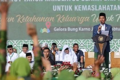 Survei Economics & Political Insight (EPI) Center mencatat bahwa sebanyak 80,3 persen dari responden merasa puas dengan kinerja Presiden Joko Widodo (Jokowi), dan 9,3 persen di antaranya bahkan menyatakan kepuasan yang sangat tinggi terhadap kinerja Jokowi jelang Pemilu 2024.