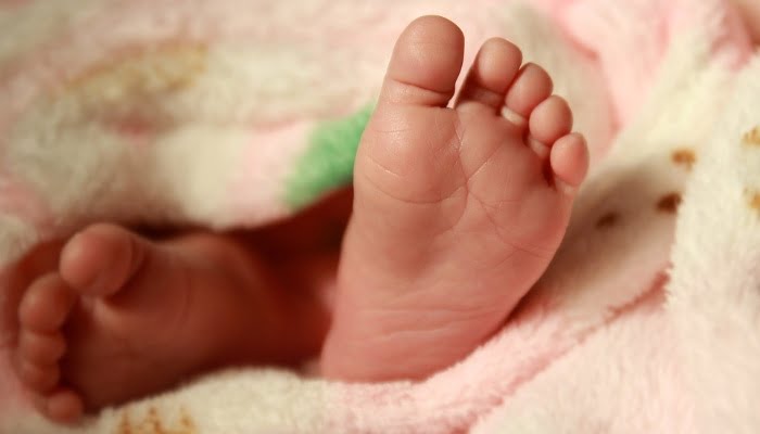Fakta-fakta Wanita Lahirkan Bayi Sendiri di Mushola Depok. Diduga Tuna Wisma