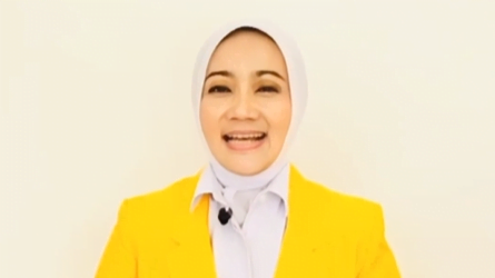 Atalia Praratya, istri mantan Gubernur Jawa Barat Ridwan Kamil diprediksi lolos sebagai calon legislatif (caleg) DPR RI dari Partai Golkar untuk Dapil Jawa Barat I. (Foto: Tangkapan Layar Instagram/ataliapr)