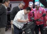 Menteri BUMN Erick Thohir meluncurkan Motor Gesits Garuda di ajang pameran Indonesia Intenational Motor Show (IIMS) di JIExpo Kemayoran, Jakarta pada Minggu (18/2/2024). (Foto: Tangkapan Layar Instagram)