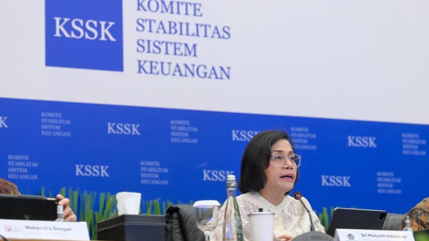 Menteri Keuangan (Menkeu) Sri Mulyani Indrawati menyebutkan bahwa stabilitas sistem keuangan Indonesia pada triwulan IV tahun 2023 tetap terjaga, meski berada di tengah risiko perlambatan ekonomi dunia dan ketidakpastian pasar keuangan global.