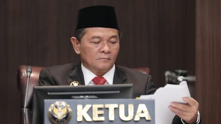 Profil Ketua DKPP Heddy Lugito diminati publik lantaran baru saja membacakan putusan pelanggaran kode etik Ketua KPU Hasyim Asy'ari beserta anggota lainnya. (Foto: Instagram/dkpp_ri)