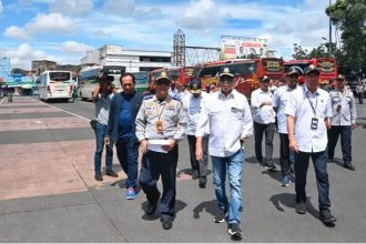 Dukung pembangunan infrastruktur transportasi, pemerintah lewat Menteri Perhubungan Budi Karya Sumadi lakukan sejumlah langkah inovatif untuk mendorong masyarakat menggunakan transportasi umum dalam menjalani aktivitas sehari-hari.