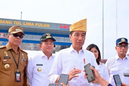 Fakta-fakta Presiden Joko Widodo (Jokowi) tegaskan tak akan ikut dalam kampanye Pemilu 2024. Lebih lanjut, dia juga mempertanyakan soal siapa yang bilang jika Kepala Negara akan ikut dalam kampanye Pemilu 2024.