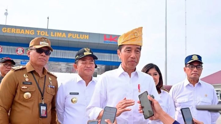 Fakta-fakta Presiden Joko Widodo (Jokowi) tegaskan tak akan ikut dalam kampanye Pemilu 2024. Lebih lanjut, dia juga mempertanyakan soal siapa yang bilang jika Kepala Negara akan ikut dalam kampanye Pemilu 2024.