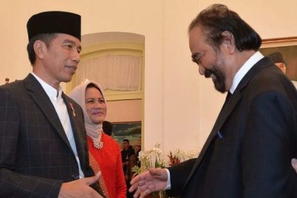 Berbeda dengan pihak Istana, Partai NasDem sebut Ketua Umum NasDem Surya Paloh hanya penuhi undangan makan malam Presiden Jokowi.