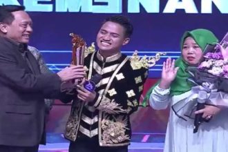 Owan DA6 Juara Dangdut Akademi 6