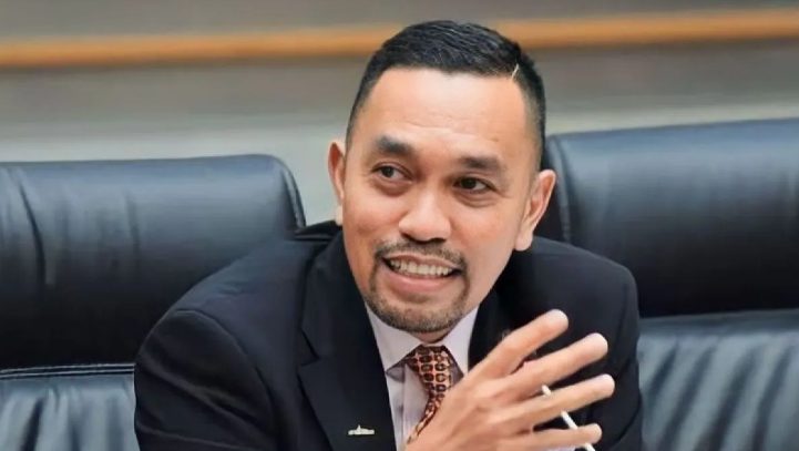 Sindiran Wakil Ketua Komisi III DPR RI, Ahmad Sahroni, soal sanksi minta maaf petugas Komisi Pemberantasan Korupsi (KPK) dari Dewas KPK usai terbukti menjadi pelaku pungli di rutan.