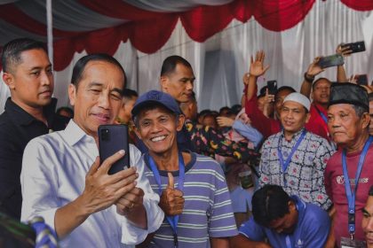 Sekretaris Jenderal (Sekjen) PDI-P, Hasto Kristiyanto, menyatakan bahwa sorotan yang dilakukan oleh Komite HAM Perserikatan Bangsa-Bangsa (PBB) terhadap netralitas Presiden Joko Widodo (Jokowi) dalam pemilihan presiden (Pilpres) 2024 menunjukkan bahwa isu demokrasi di Indonesia mendapat perhatian dari lembaga internasional dan dapat sorotan.