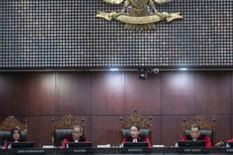 Mahkamah Konstitusi (MK) telah menggelar sidang perdana sengketa Pilpres 2024 atau perselisihan hasil pemilihan umum (PHPU) yang diajukan oleh Anies Baswedan dan Ganjar Pranowo pada Rabu, 27 Maret 2024.