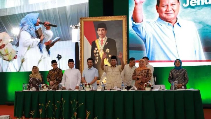 Calon presiden nomor urut 2, Prabowo Subianto, menekankan bahwa hasil sementara perhitungan suara real count KPU Pilpres 2024, yang menunjukkan keunggulan dirinya dan Gibran Rakabuming Raka, tidak perlu disambut dengan euforia berlebihan.