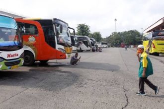 Sediakan 2 armada bus mudik gratis, Pemerintah Kabupaten (Pemkab) Sragen akan jemput para perantau asal Sragen yang berada di wilayah Jakarta.