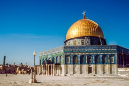 Pada malam pertama bulan suci Ramadhan, tepatnya pada Minggu, 10 Maret 2024, kawasan Masjid Al-Aqsa disiagakan dengan ketat oleh pasukan Israel dan buat warga Palestina risih.