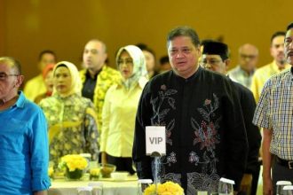 Ketua Umum Partai Golkar, Airlangga Hartarto, mengungkapkan keinginan partainya untuk mendapatkan alokasi lima kursi menteri dalam kabinet yang akan dibentuk oleh calon presiden nomor urut 2, Prabowo Subianto.