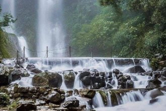 Rekomendasi wisata curug di Bogor. (Foto: Curug Cilember)