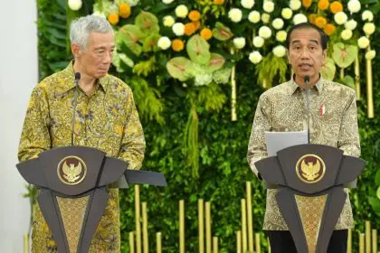 Presiden Jokowi dan PM Singapura Lee Hsien Loong mengadakan Leaders’ Retreat ke-7, di Istana Kepresidenan Bogor, Jawa Barat, Senin (29/04/2024). (Foto: Sekretariat Kabinet)