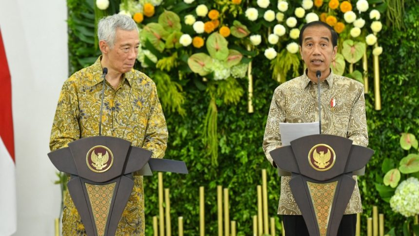 Presiden Jokowi dan PM Singapura Lee Hsien Loong mengadakan Leaders’ Retreat ke-7, di Istana Kepresidenan Bogor, Jawa Barat, Senin (29/04/2024). (Foto: Sekretariat Kabinet)