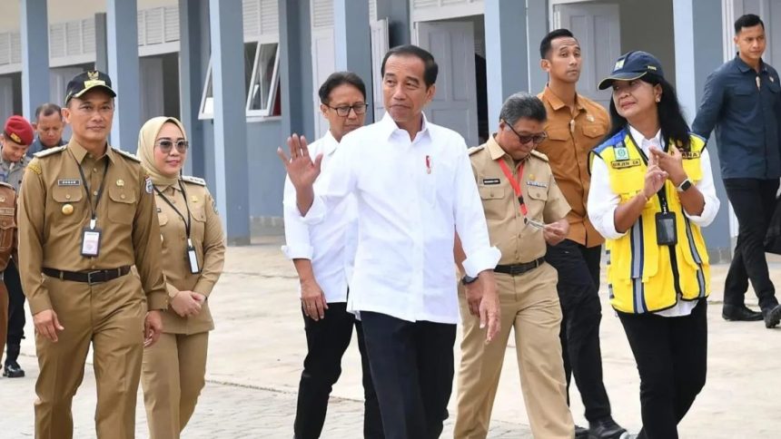 Presiden Jokowi Resmikan Rekontruksi 147 Bangunan Pascagempa di Sulawesi Barat. (Foto: Instagram)