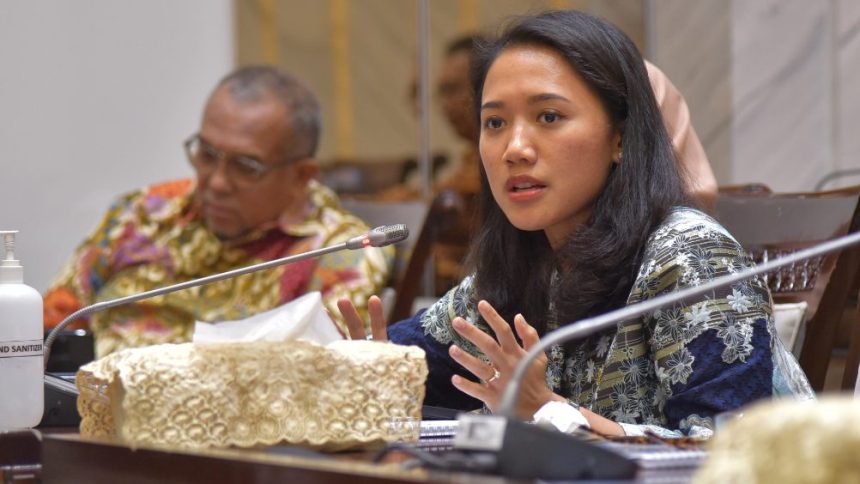 Anggota Komisi XI DPR RI Putri Anetta Komarudin mengingatkan potensi bahaya yang dialami Indonesia akibat adanya ketegangan di wilayah Timur Tengah. (Foto: DPR RI)