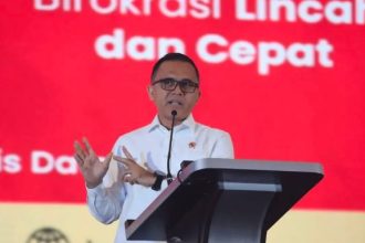 Menteri PANRB Abdullah Azwar Anas menekankan pentingnya digitalisasi dalam administrasi pemerintahan daerah.