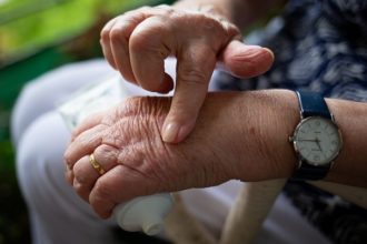 Mengenal Penyakit Arthritis, Lengkap Penyebab dan Gejalanya