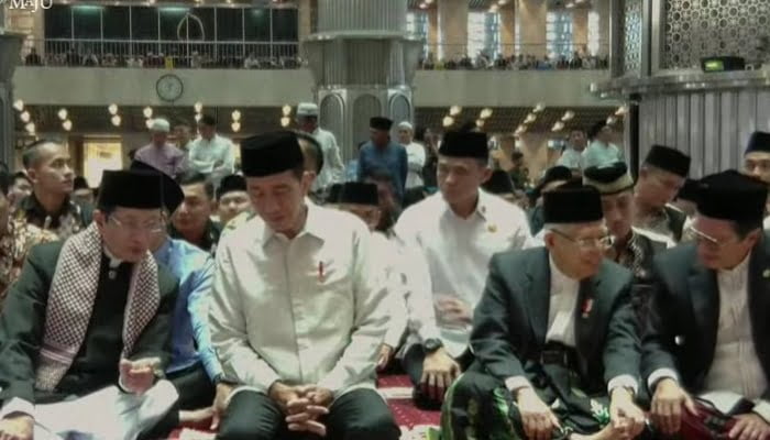Momen Jokowi-Ma'ruf Amin Salad Idul Fitri di Masjid Istiqlal