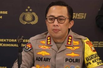 Polda Metro Jaya telah mengerahkan total 4.051 personel untuk menjaga keamanan Penetapan Presiden dan Wakil Presiden Terpilih 2024 di Kantor Komisi Pemilihan Umum Republik Indonesia (KPU RI) pada Rabu, 24 April 2024.