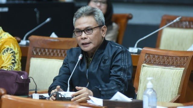 Anggota DPR RI Komisi III Johan Budi Soroti Dugaan Pejabat Kejagung Dibuntuti Densus 88. (Foto: DPR RI)