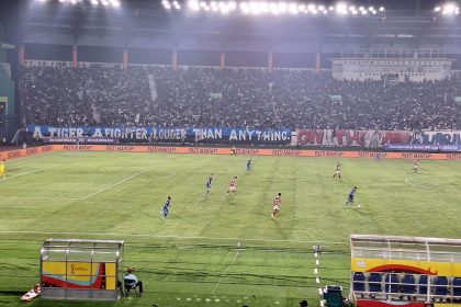 Hasil Skor Persib Bandung vs Madura United Babak Pertama Laga Final Leg Pertama Championship Series Liga 1 2023/2024. (Foto: inversi.id/Yerry)