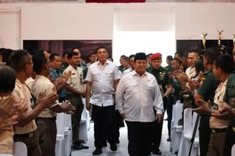 Presiden terpilih Prabowo Subianto diusulkan untuk membentuk kabinet pemerintahan baru yang terdiri dari 40 kementerian, masing-masing dipimpin oleh 40 menteri.