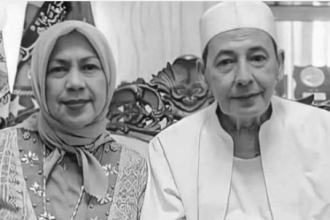 Syarifah Salma istri Habib Luthfi, sosok yang dikenal ramah dan setia temani sang suami Habib Luthfi bin Yahya berdakwah.